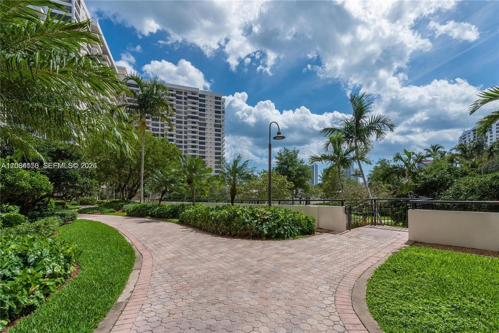 OLYMPUS CONDO PHASE · #1609 in Hallandale Beach - Photo 25