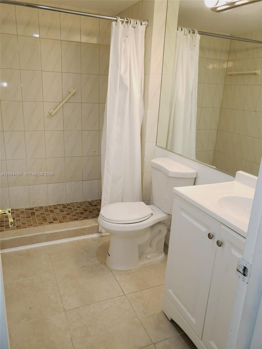 SOVEREIGNS CONDO · #3B in Miami - Photo 21