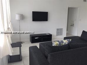 SOUTH SHORE YACHT AND GOL · #7 in Miami Beach - Photo 2