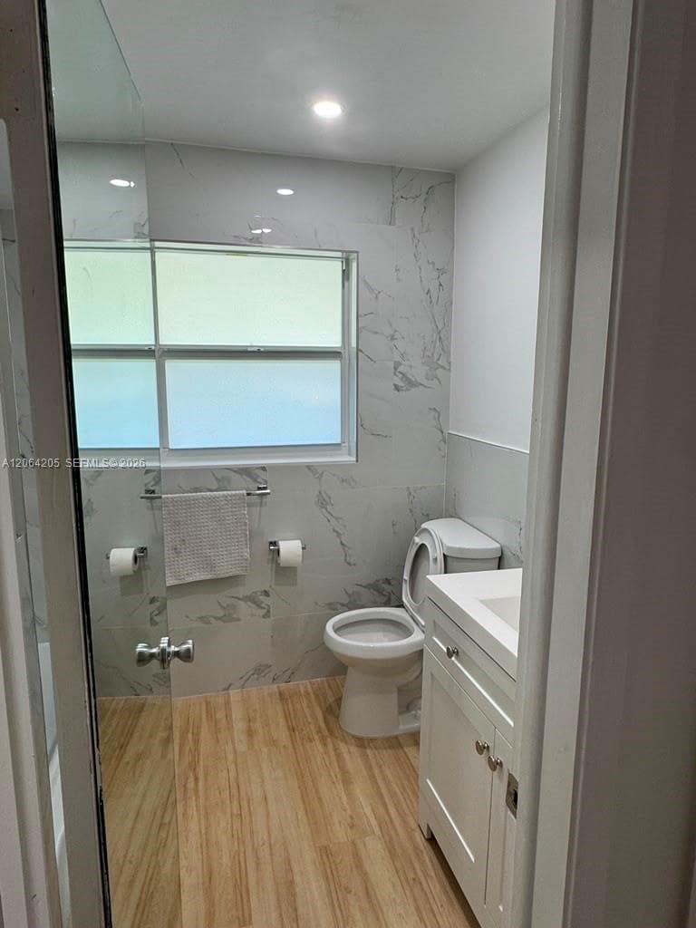 GOLDEN ISLES CONDO APTS · #115 in Hallandale Beach - Photo 5