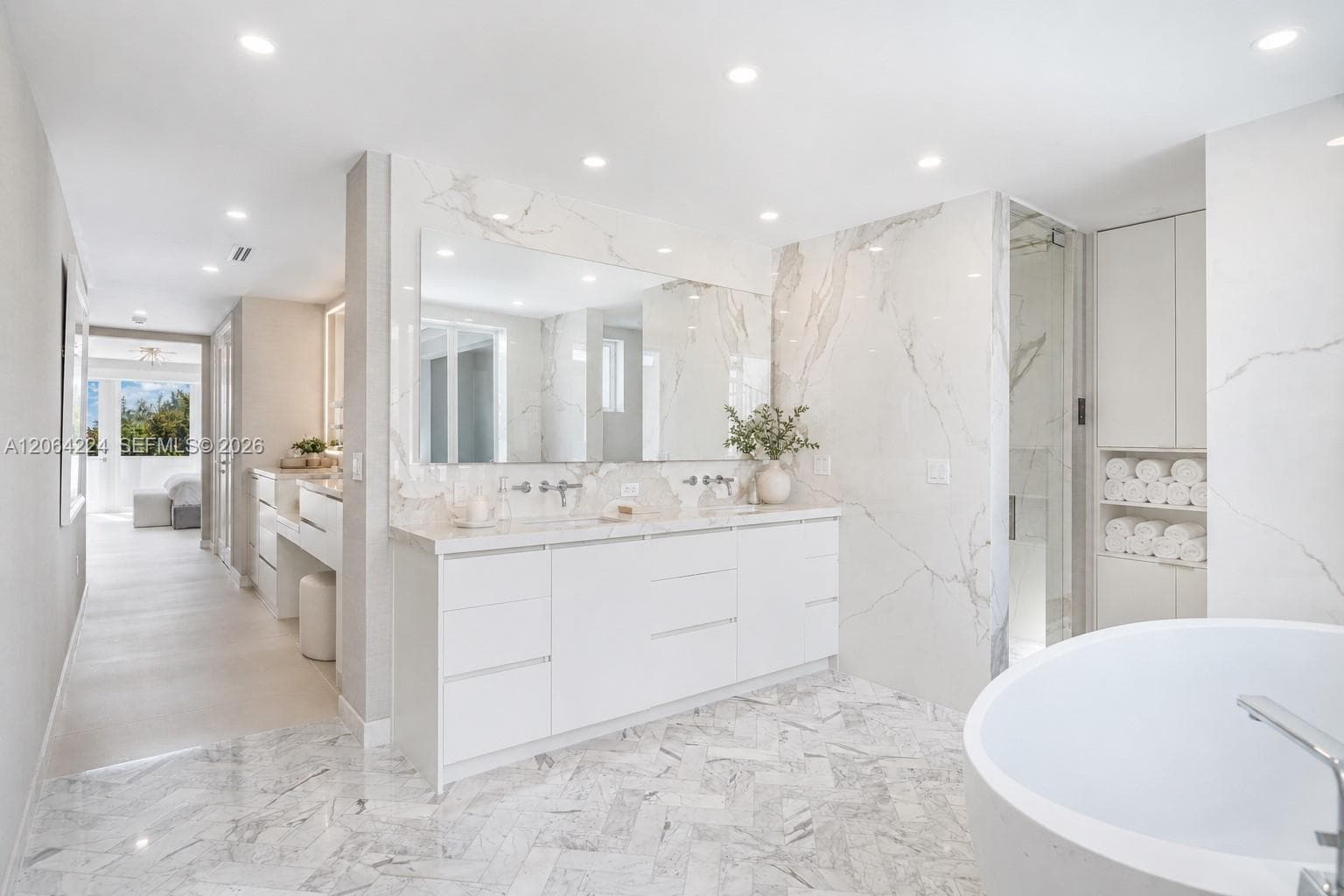 6203 Laguna Path N photo 17