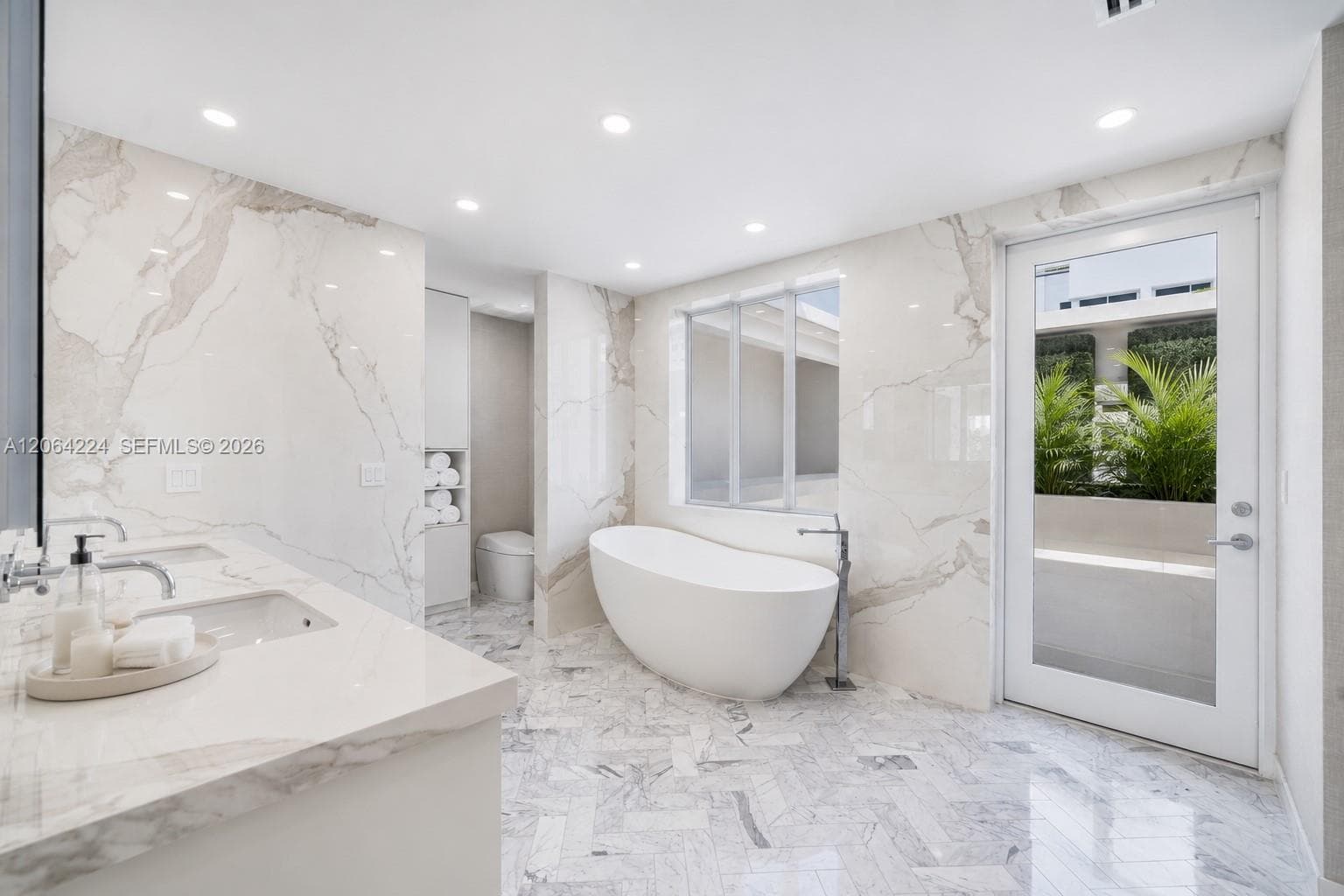 6203 Laguna Path N photo 20
