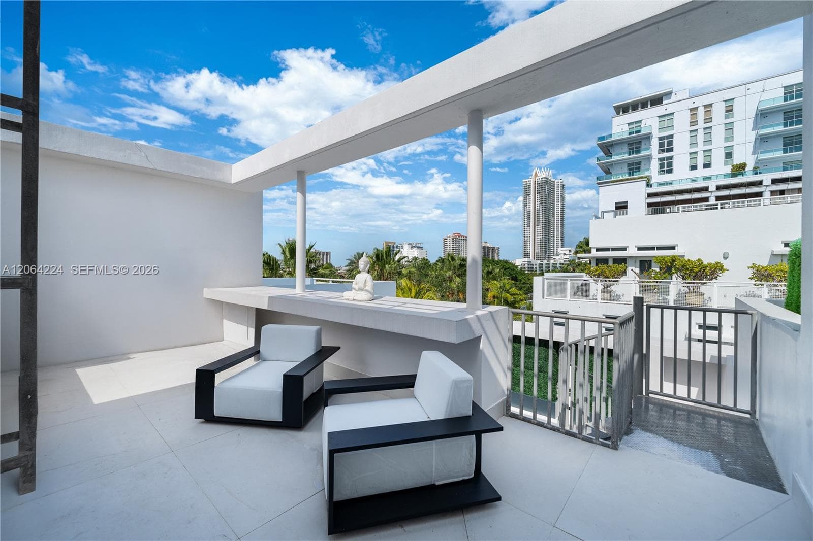 6203 Laguna Path N photo 33