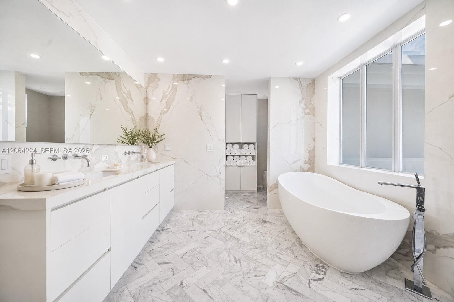 6203 Laguna Path N photo 19