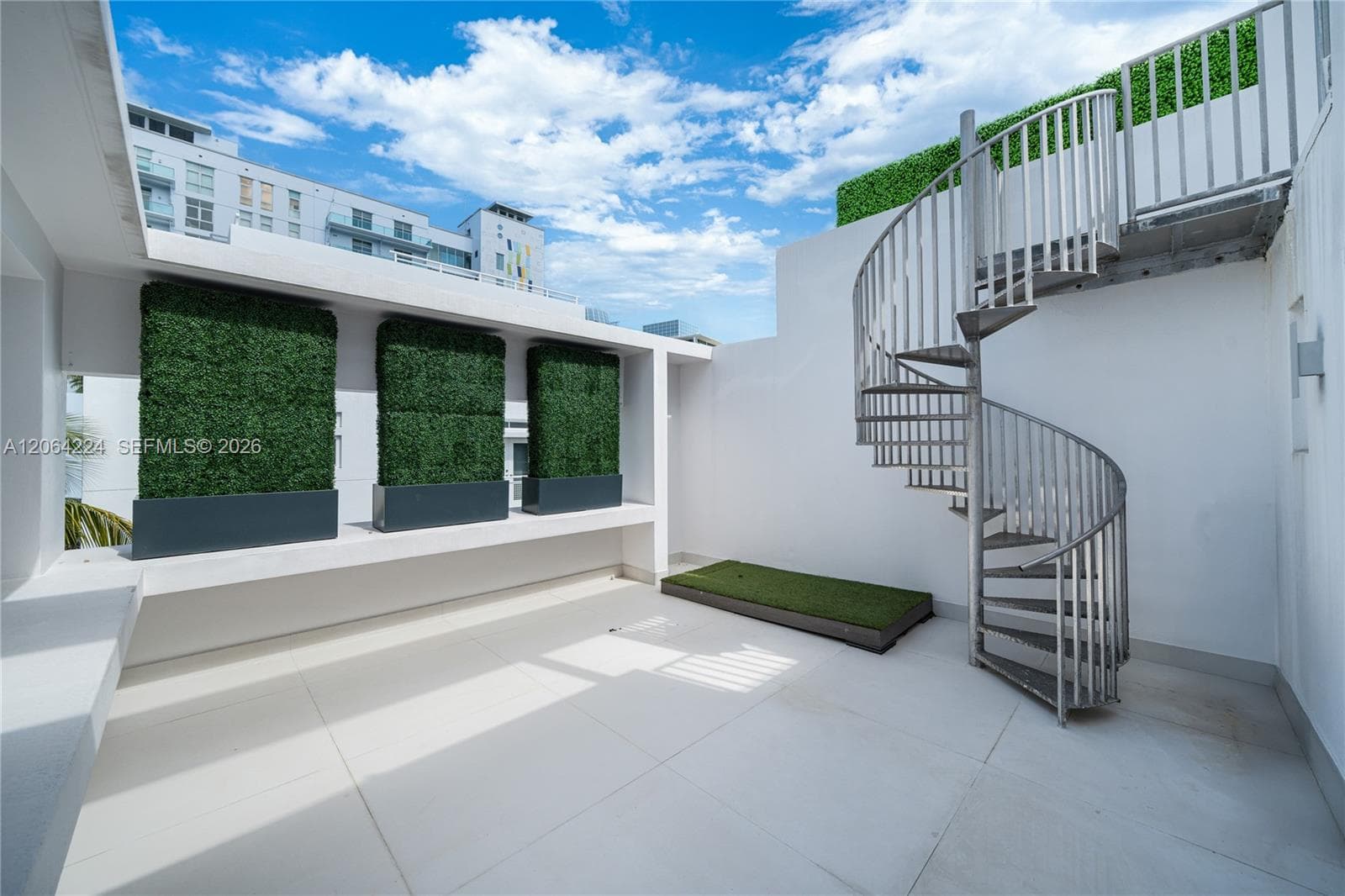 6203 Laguna Path N photo 31