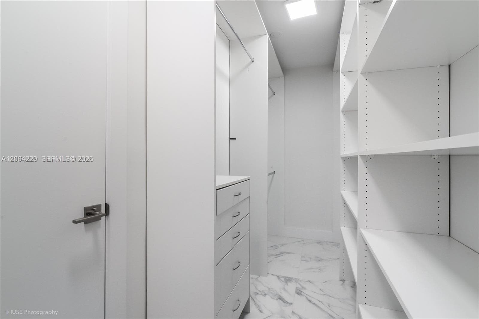 Master walking closet
