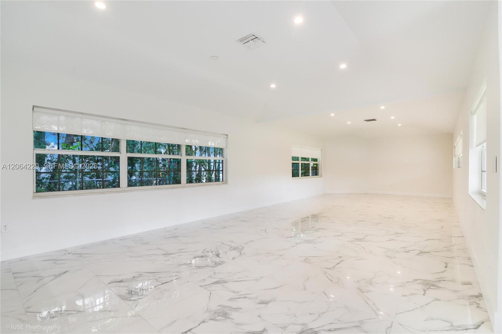 52 Camden Dr photo 14