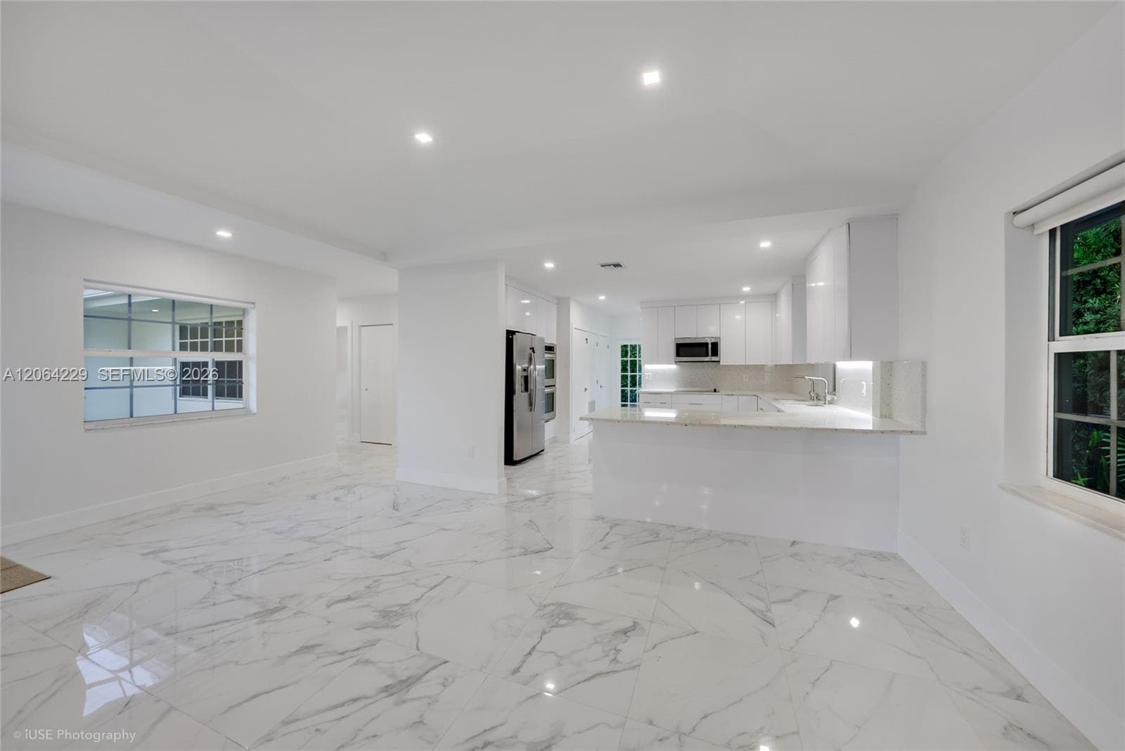 52 Camden Dr photo 11
