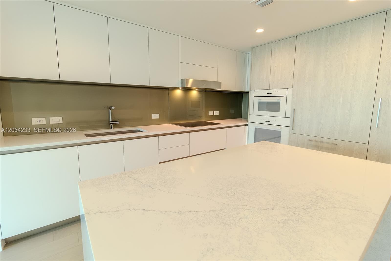 9221 E Bay Harbor Drive · #307 in Bay Harbor Islands - Photo 6