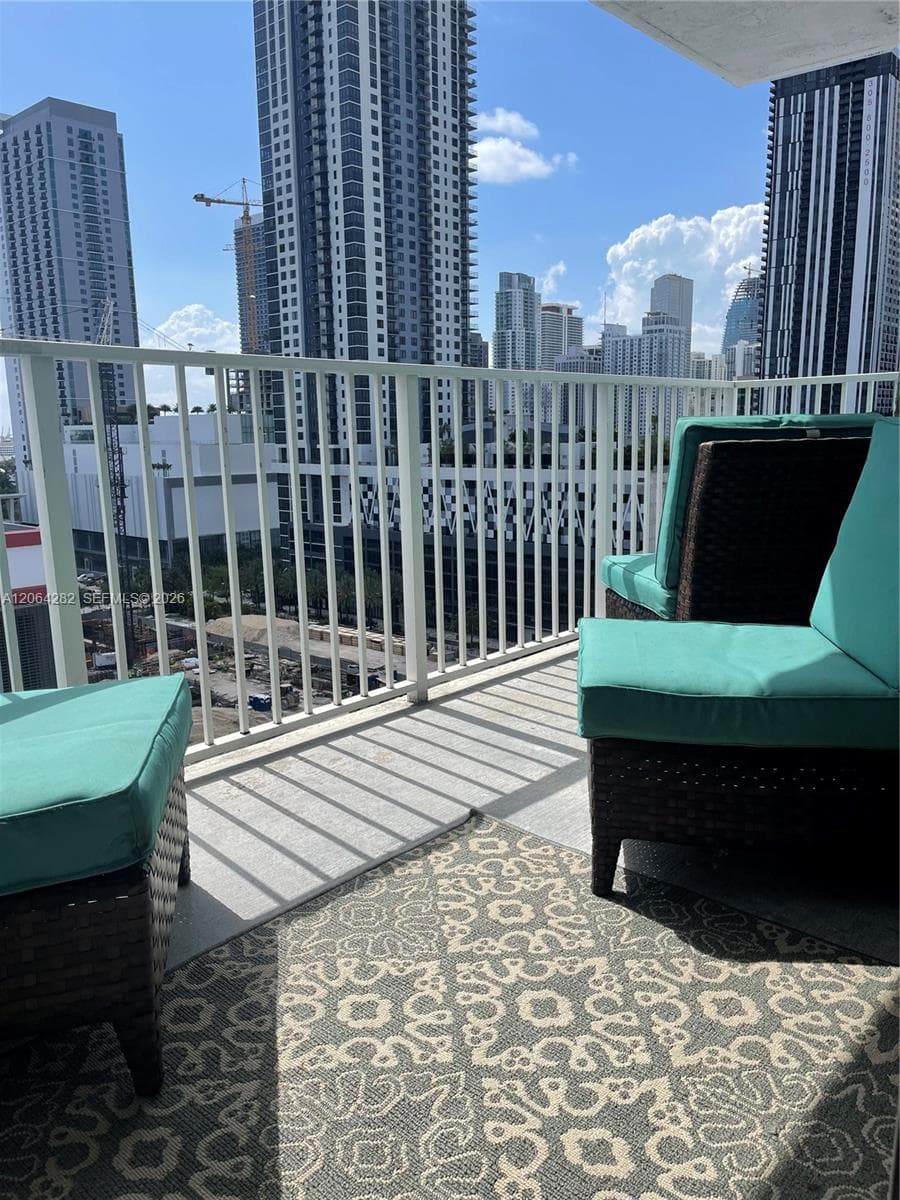 MADISON DOWNTOWN CONDO · #E-1605 in Miami - Photo 27