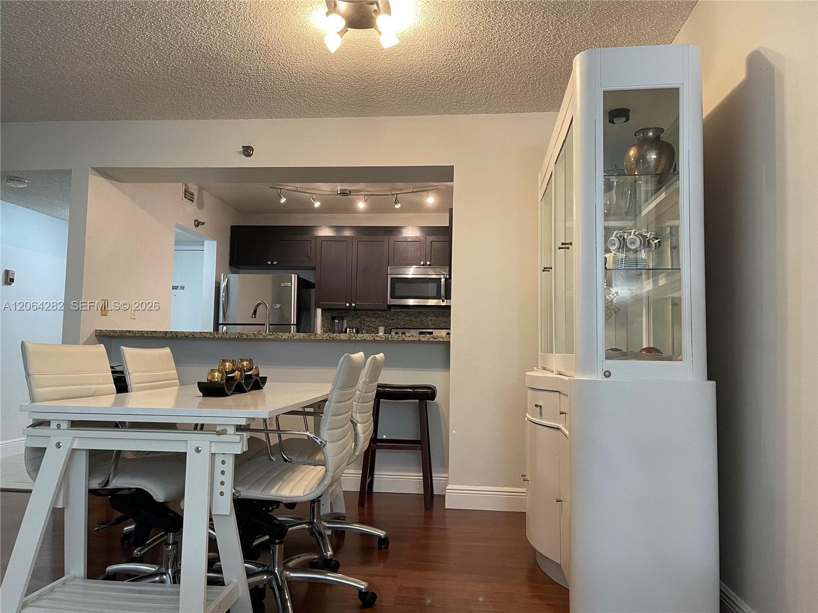 MADISON DOWNTOWN CONDO · #E-1605 in Miami - Photo 6