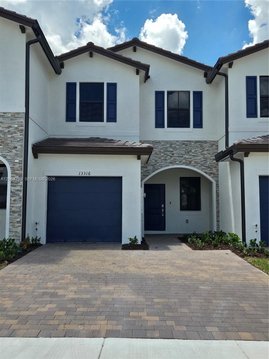 13316 SW 232nd Ter #13316 photo 1