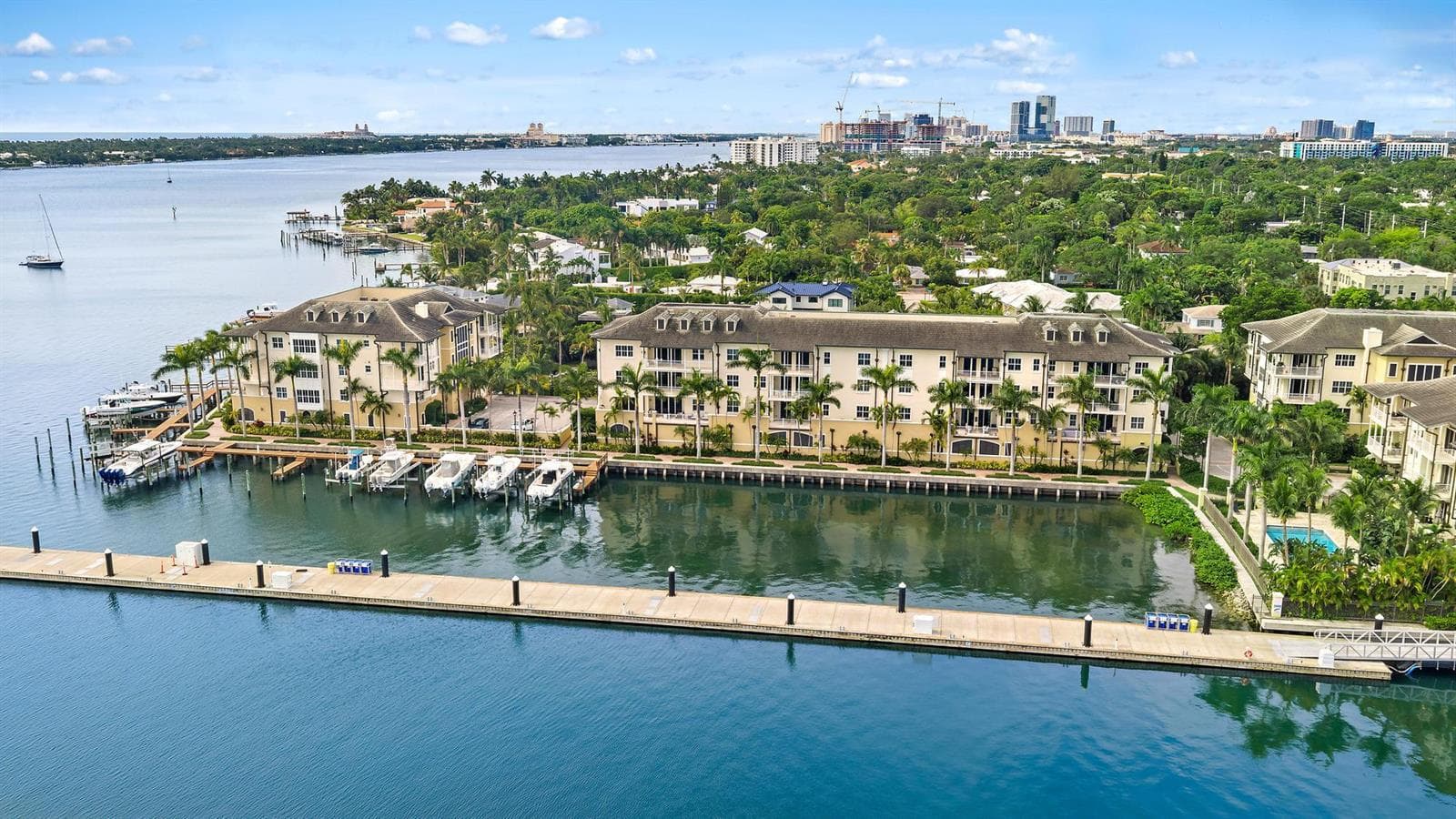 3920 N Flagler Dr 301-33