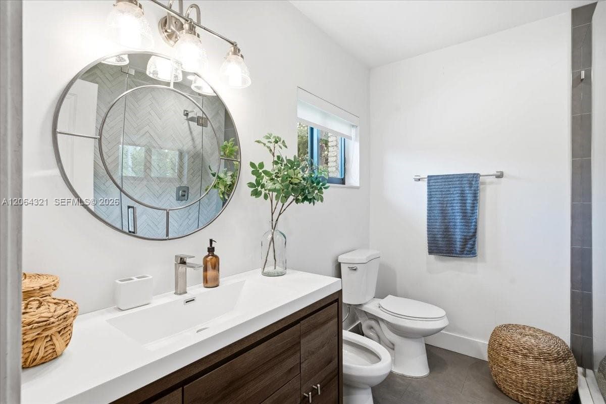 7240 Sunset Dr photo 27