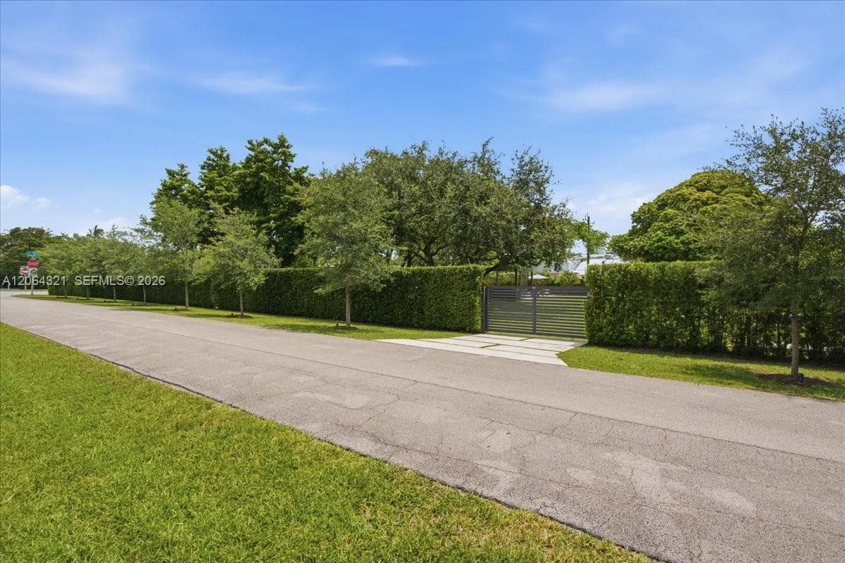 7240 Sunset Dr photo 36