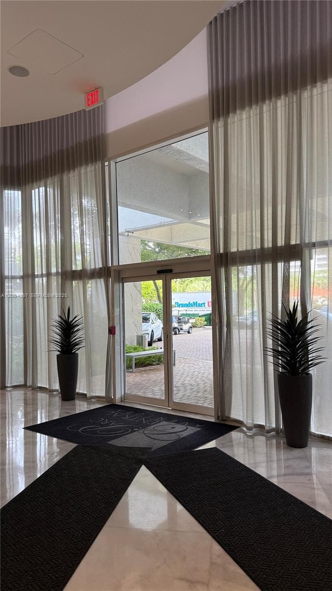 PARC CENTRAL AVENTURA EAS · #614 in Aventura - Photo 3