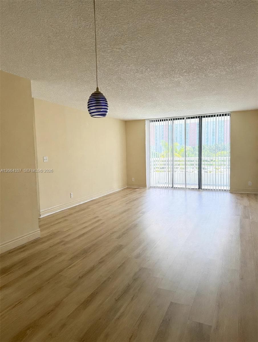 PARC CENTRAL AVENTURA EAS · #614 in Aventura - Photo 9