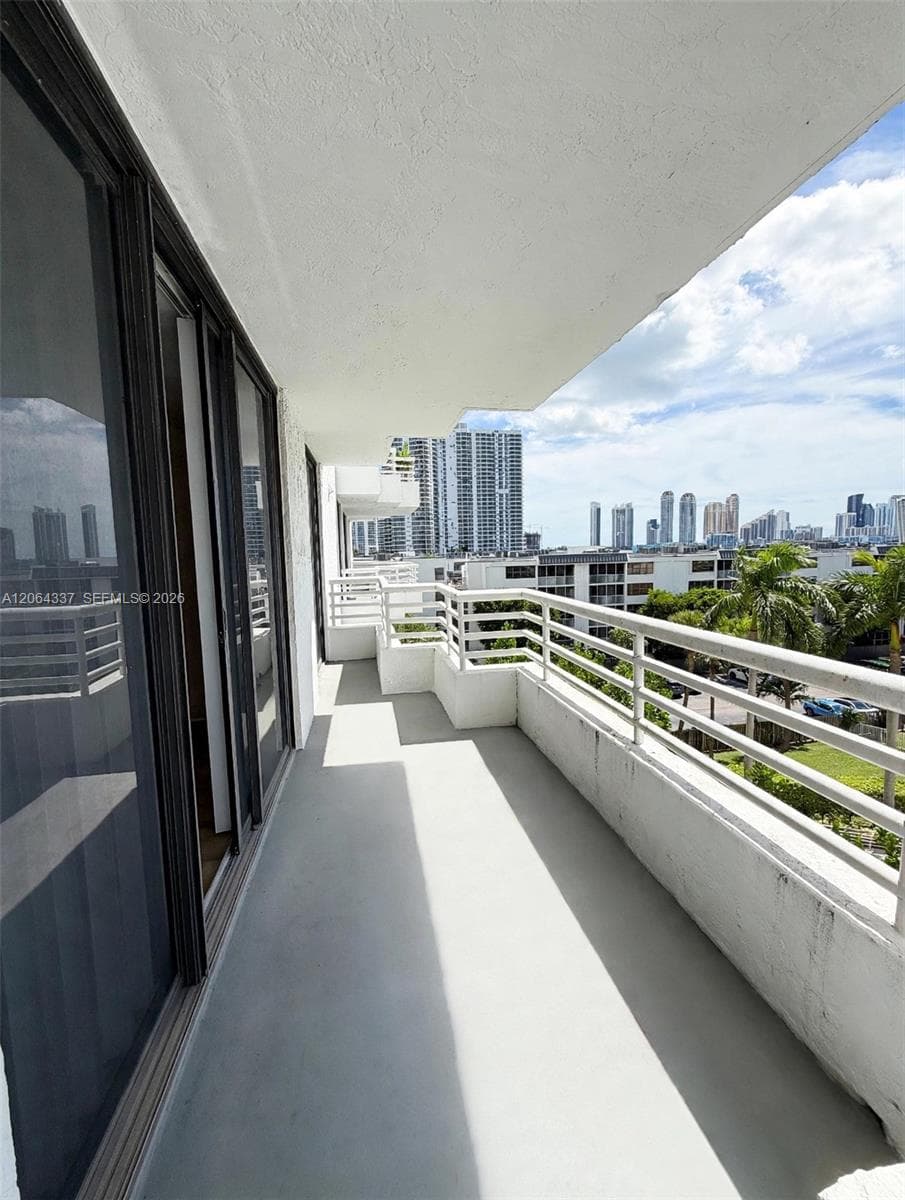 PARC CENTRAL AVENTURA EAS · #614 in Aventura - Photo 24