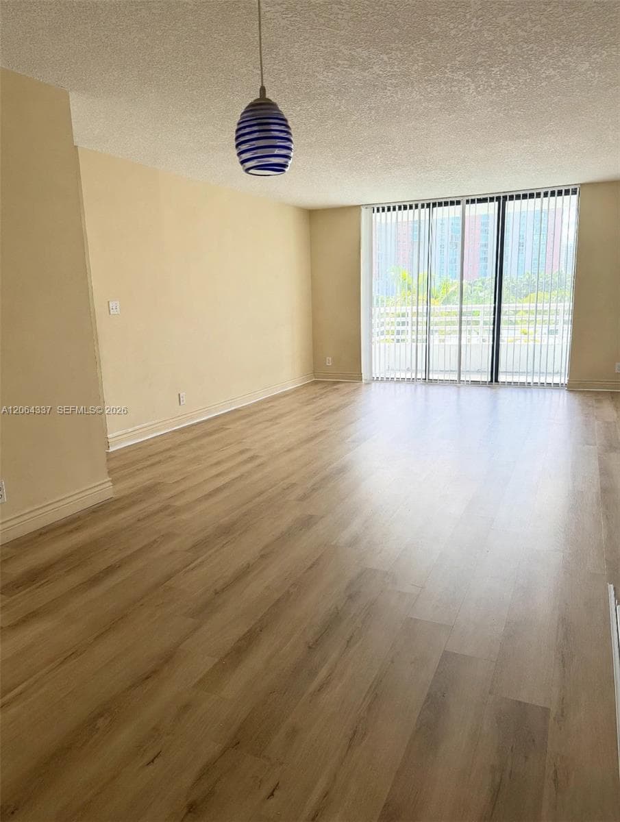 PARC CENTRAL AVENTURA EAS · #614 in Aventura - Photo 10