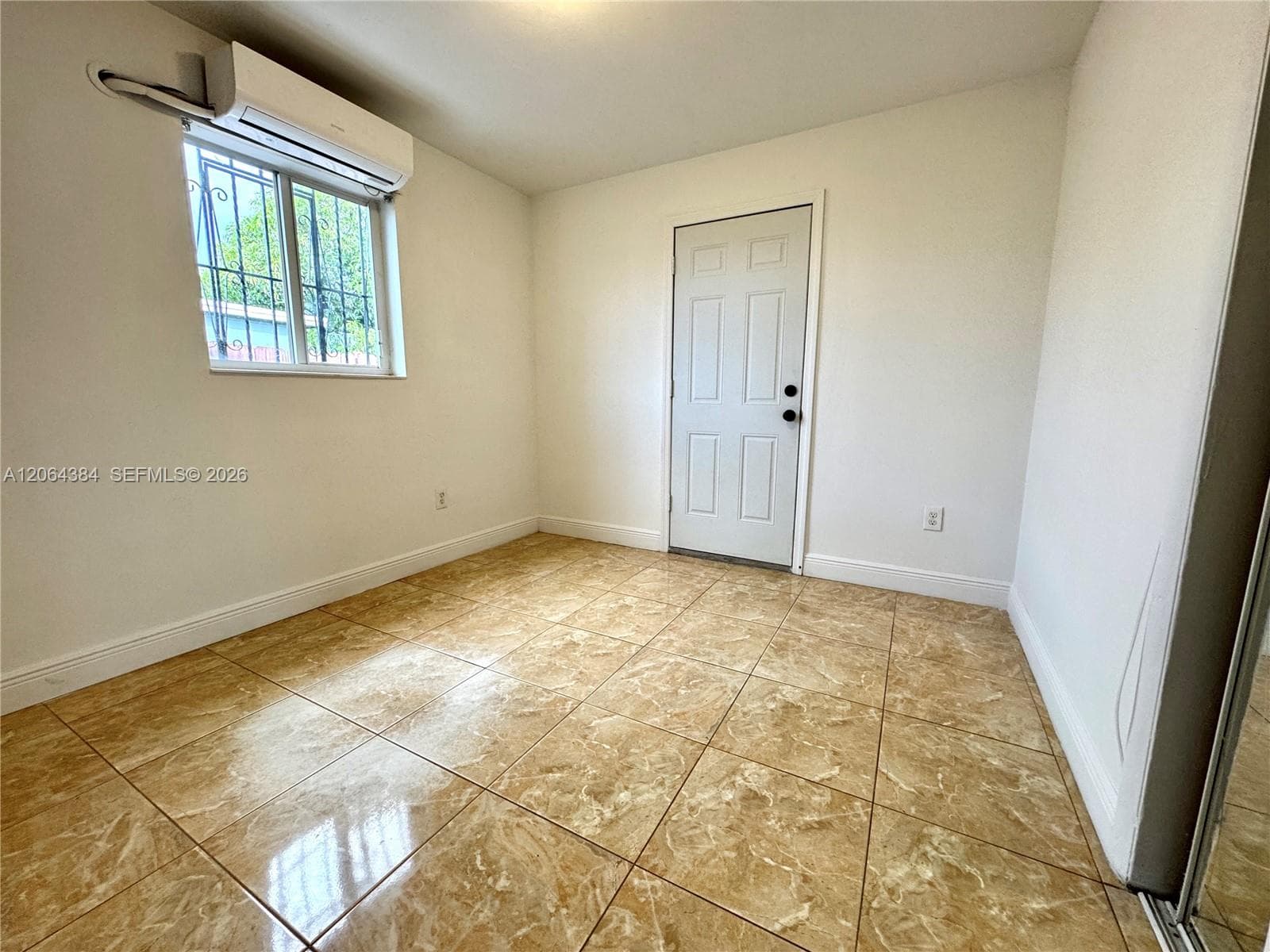 2950 NW 210th Ter photo 8