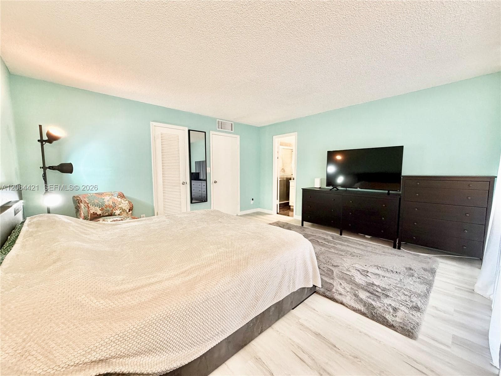 VENETIAN PARK · #14 in Hallandale Beach - Photo 46