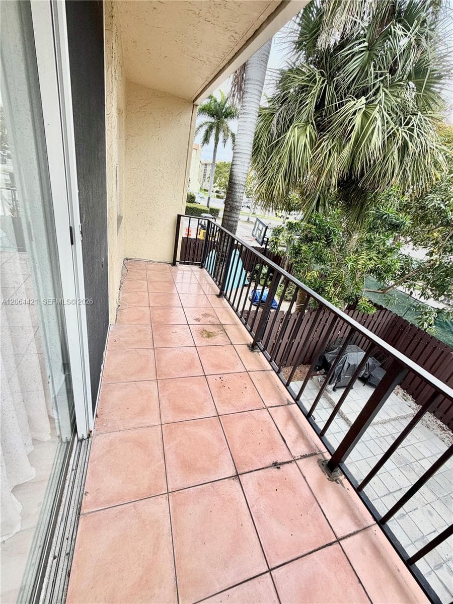 VENETIAN PARK · #14 in Hallandale Beach - Photo 47