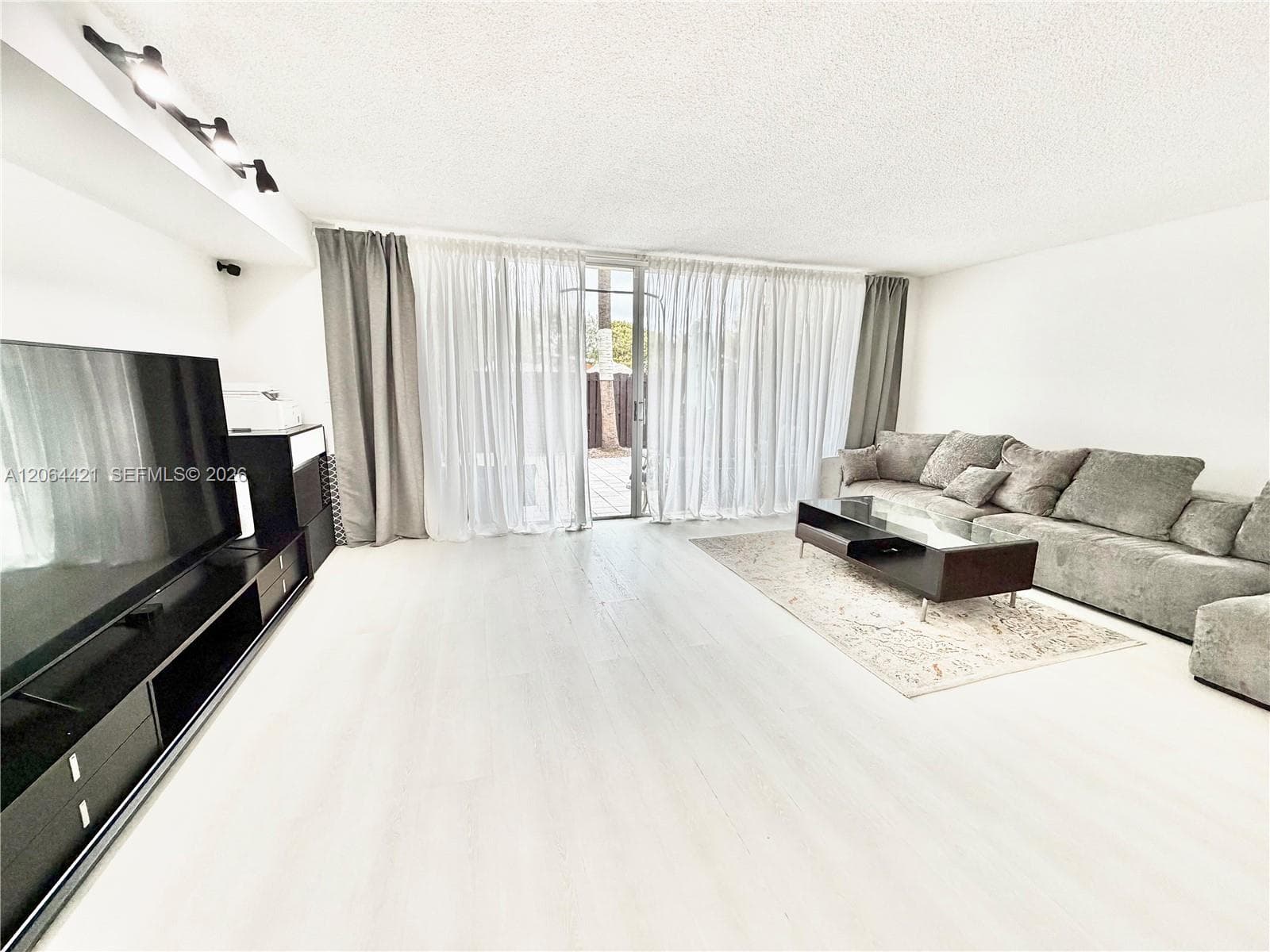 VENETIAN PARK · #14 in Hallandale Beach - Photo 7