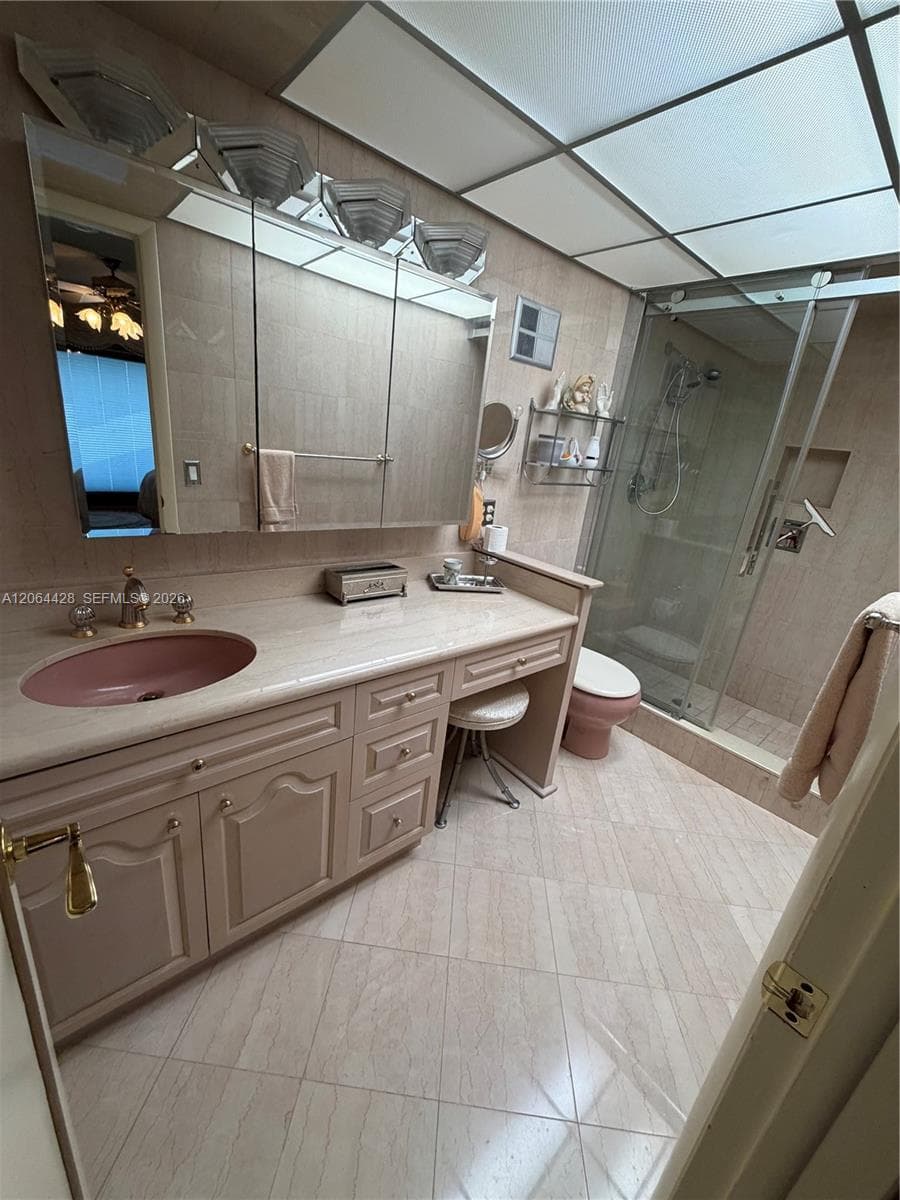 Leeward Point Condo · #27 in North Miami Beach - Photo 14