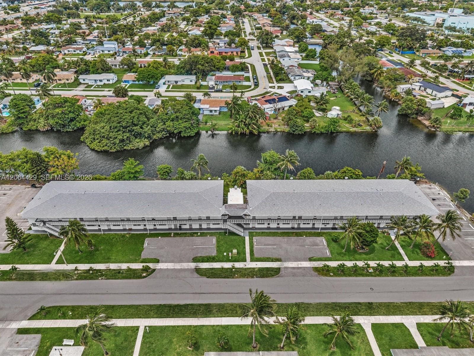 RO-MONT GARDENS · #30 in Miami Gardens - Photo 23