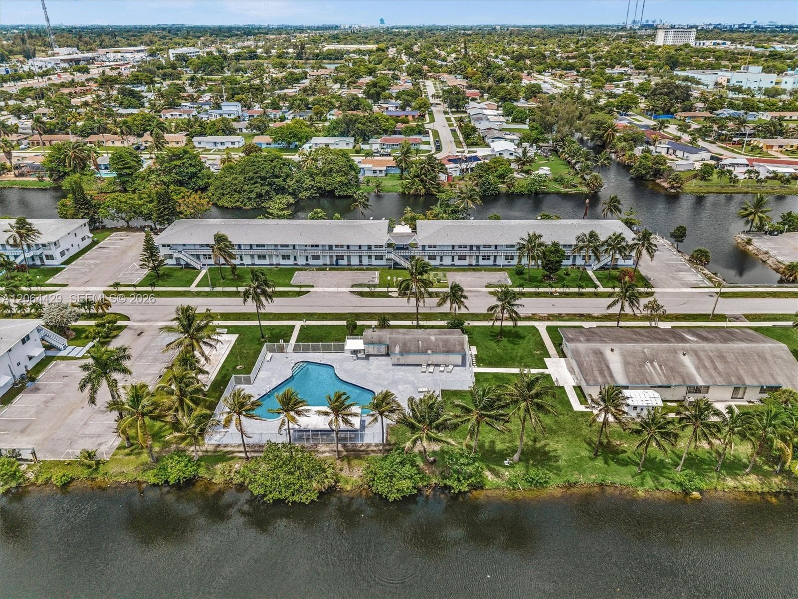 RO-MONT GARDENS · #30 in Miami Gardens - Photo 22