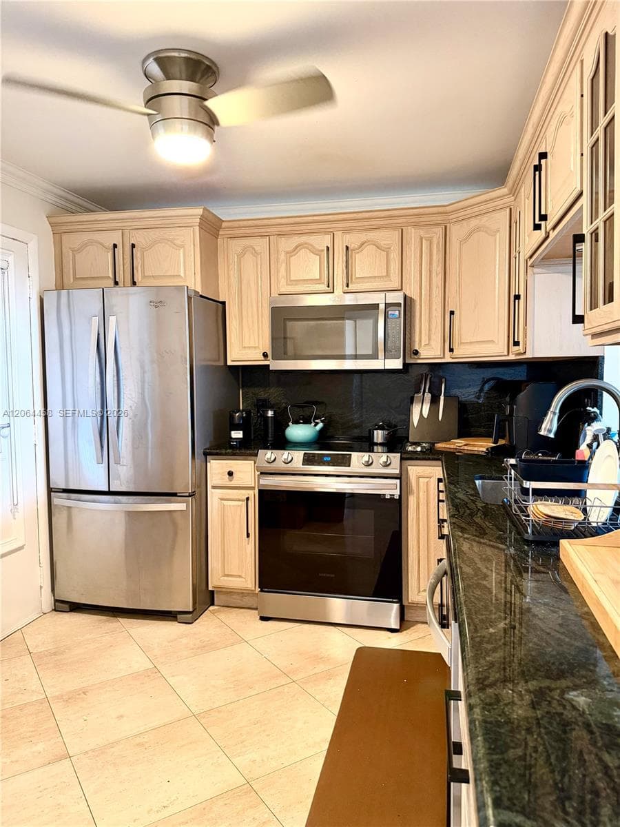 EDEN ISLES CONDO Bldg G · #311 in North Miami Beach - Photo 4