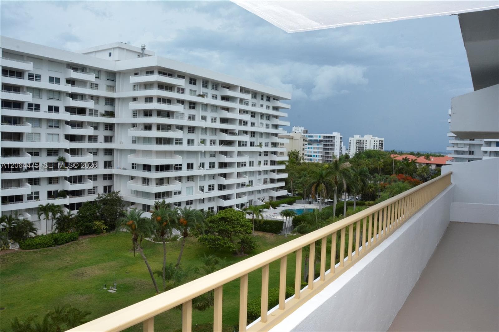 Commodore Club East · #713 in Key Biscayne - Photo 12