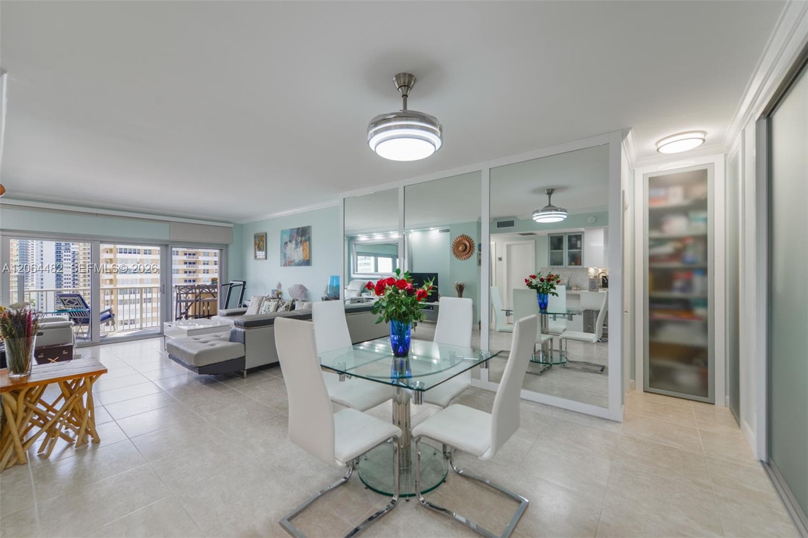 HEMISPHERES CONDO · #11K in Hallandale Beach - Photo 2