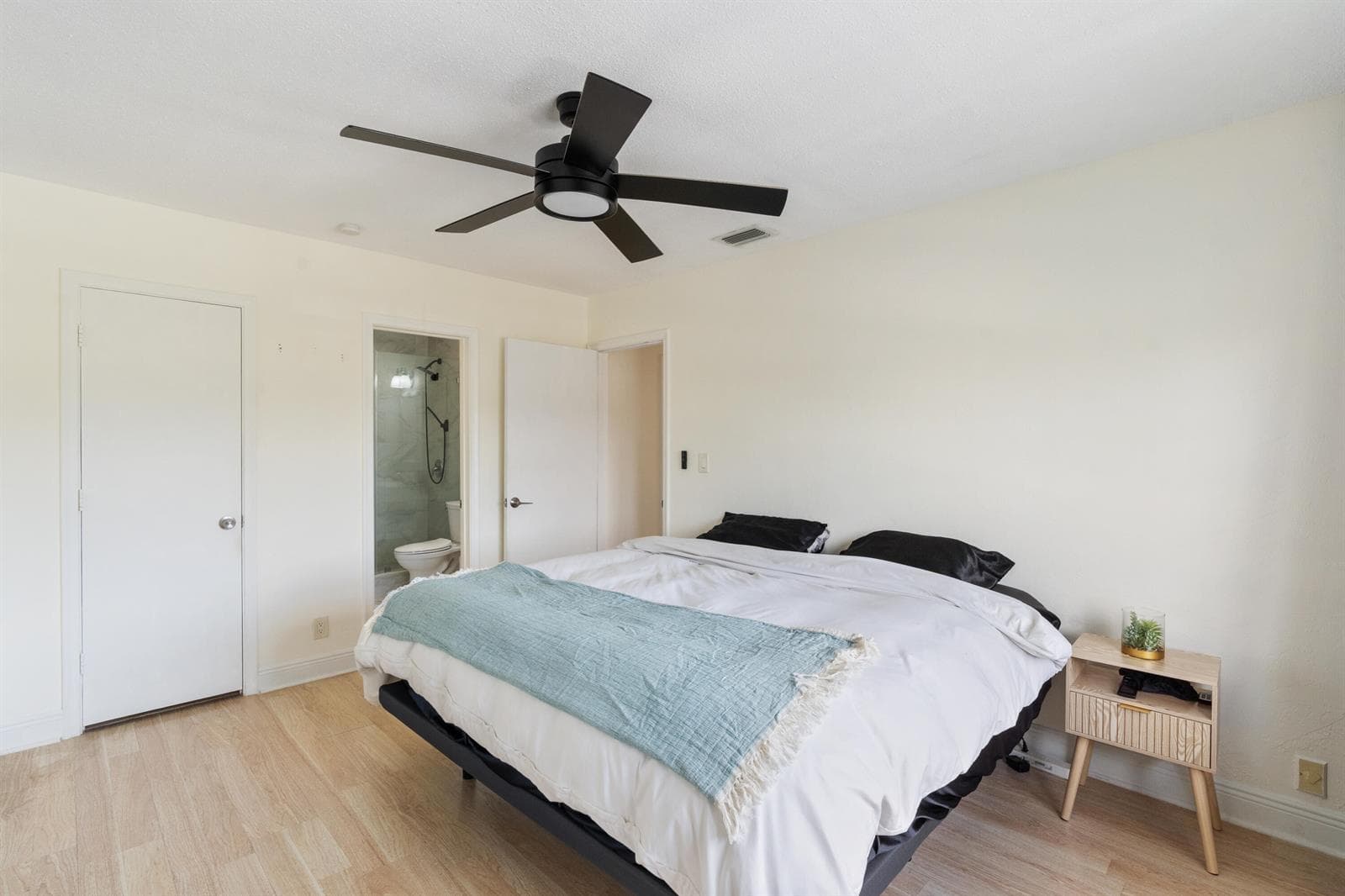 14-299 SW 7th Street Unit 206 Boca Raton