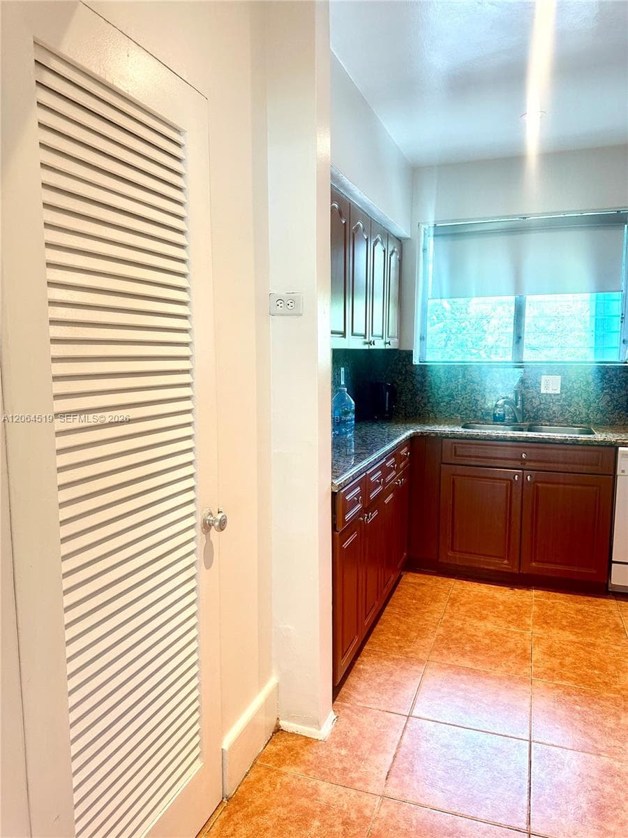 BROWNSTONE CO-OP APTS INC · #205 in Bal Harbour - Photo 14