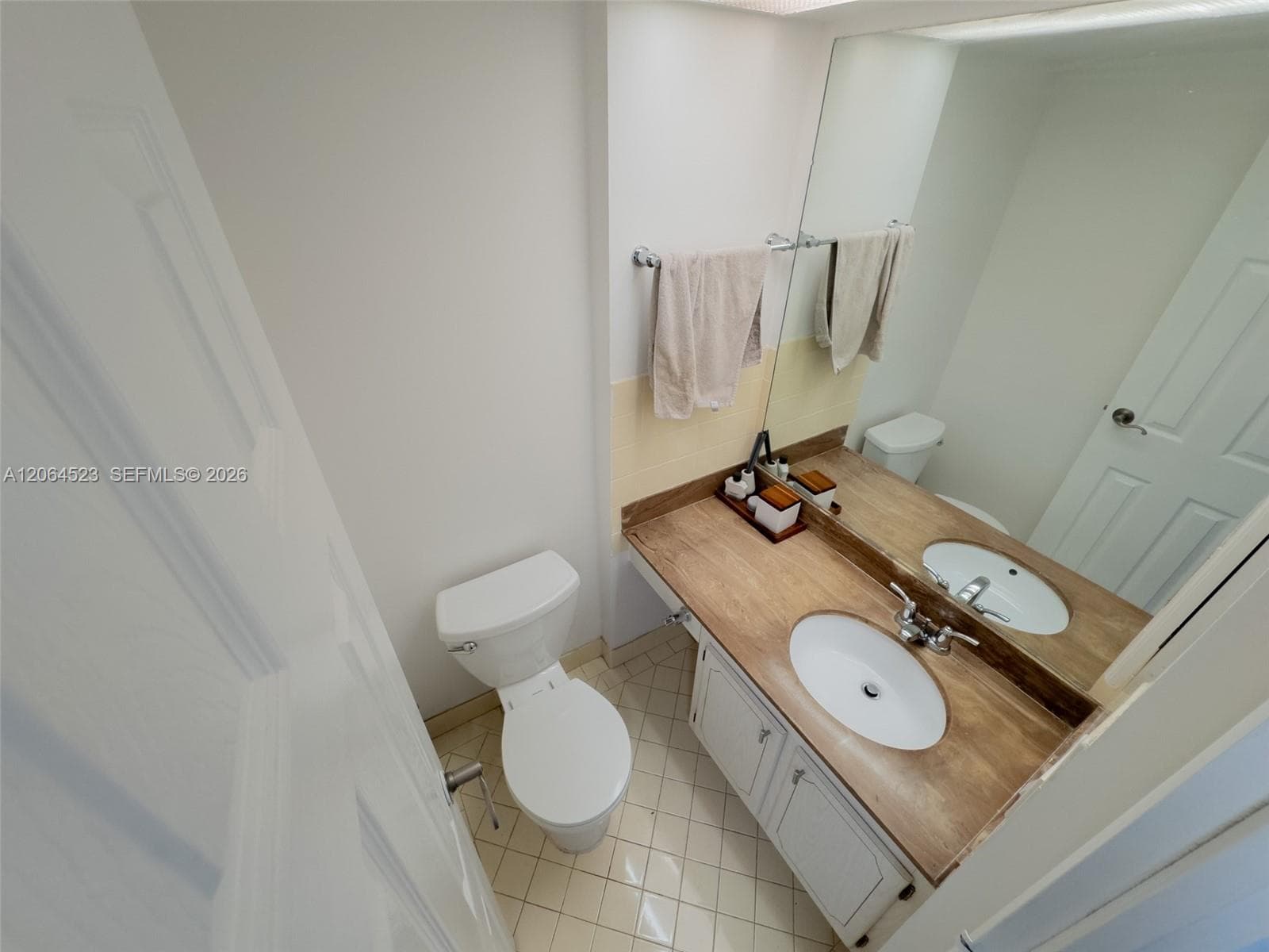 WINSTON TOWERS · #1201 in Sunny Isles Beach - Photo 26
