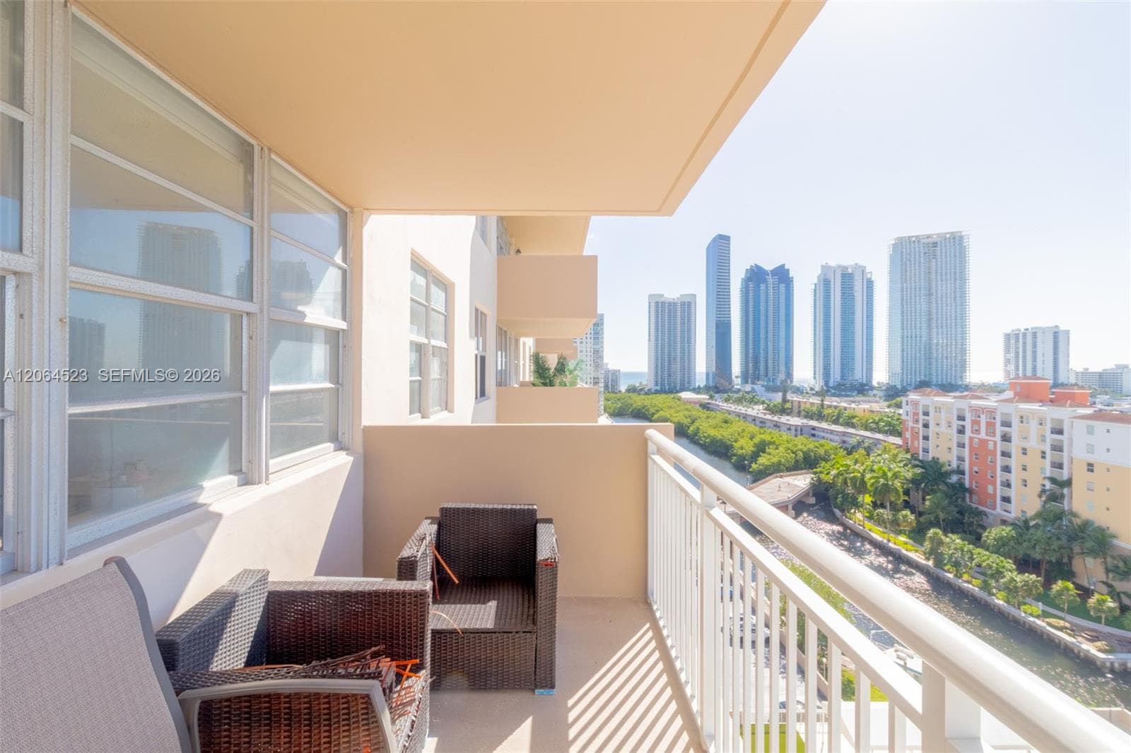 WINSTON TOWERS · #1201 in Sunny Isles Beach - Photo 3