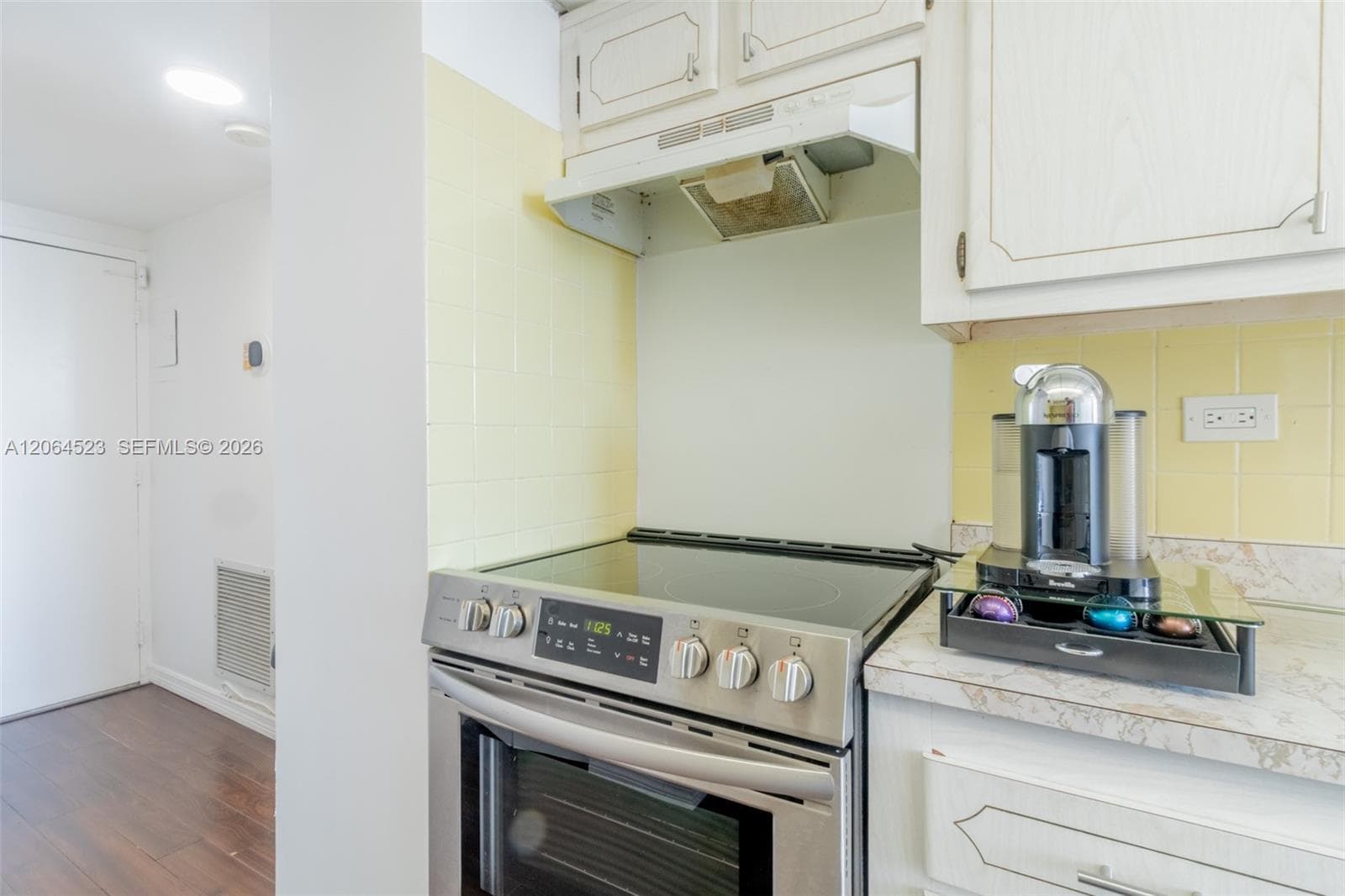WINSTON TOWERS · #1201 in Sunny Isles Beach - Photo 18
