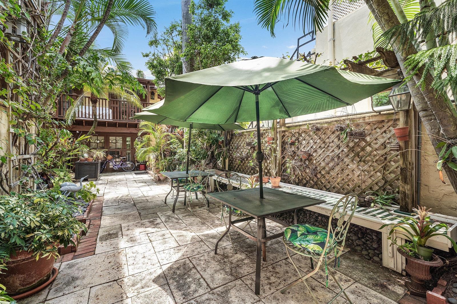 011-232AustralianAvenue-3-PalmBeach-FL-3