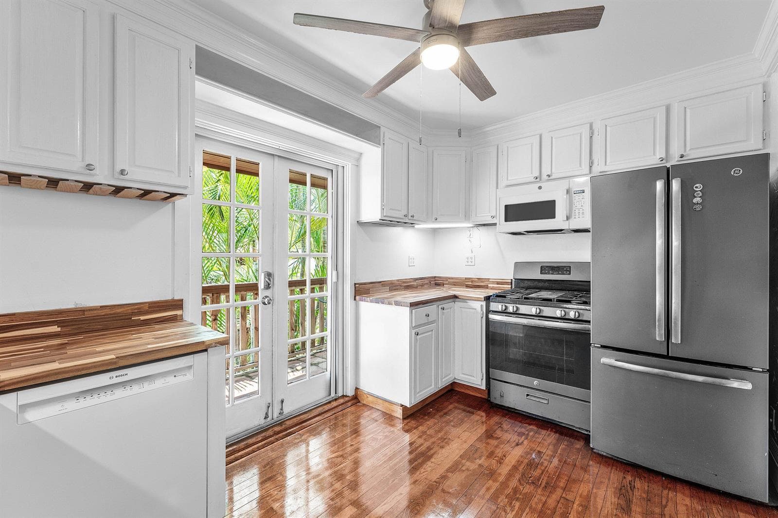 017-232AustralianAvenue-3-PalmBeach-FL-3