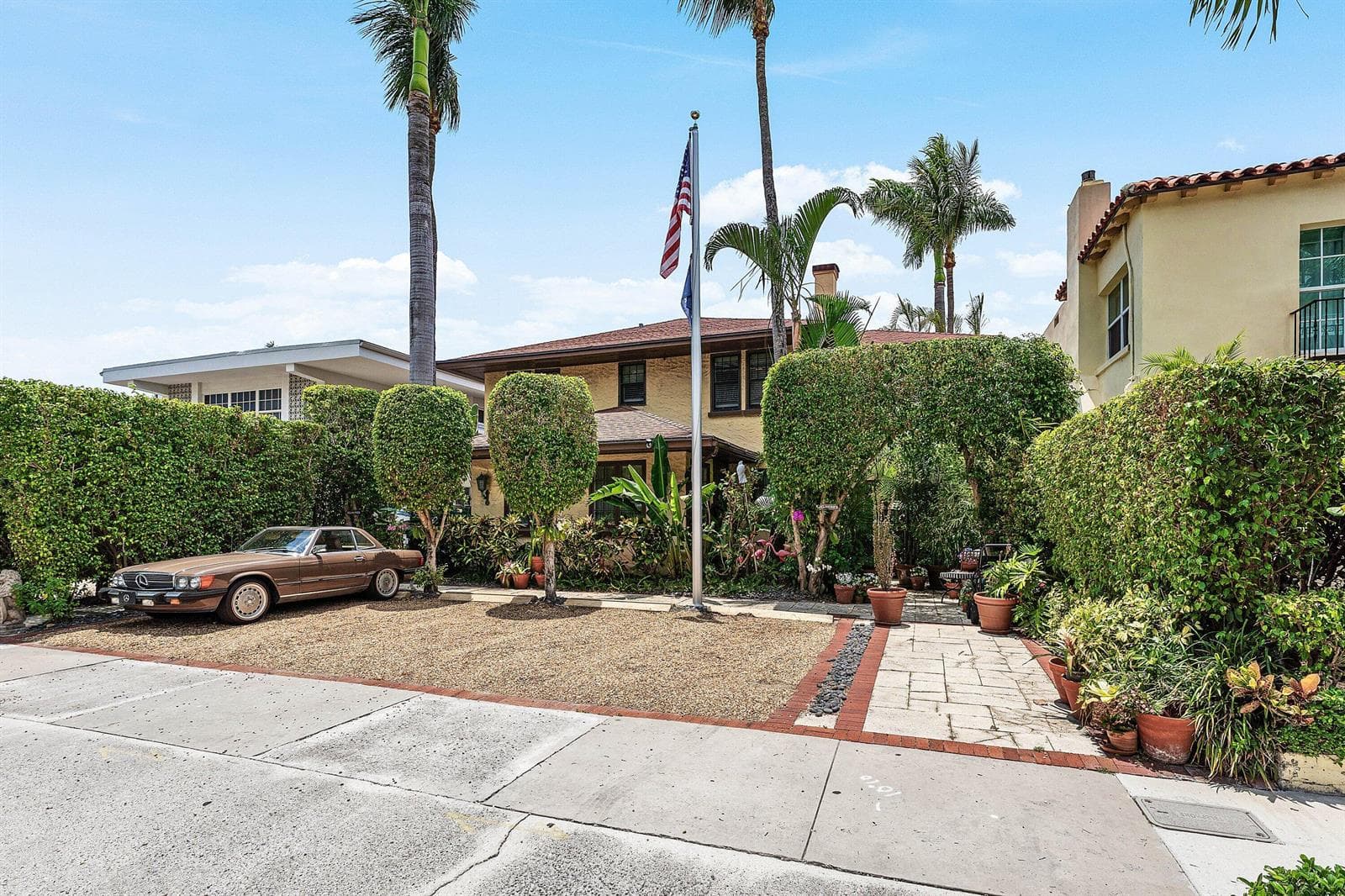 003-232AustralianAvenue-3-PalmBeach-FL-3