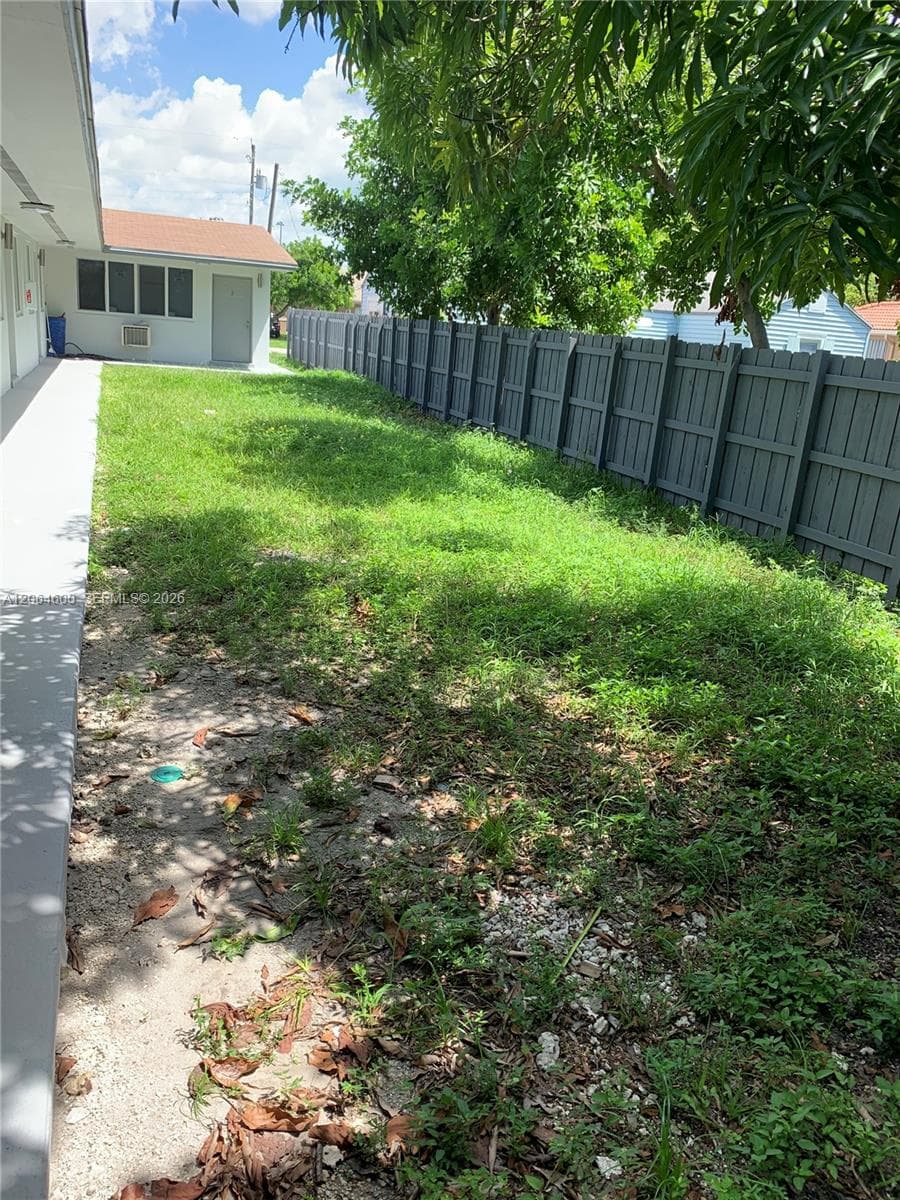 HALLANDALE PARK NO 4 AMEN · #3 in Hallandale Beach - Photo 10