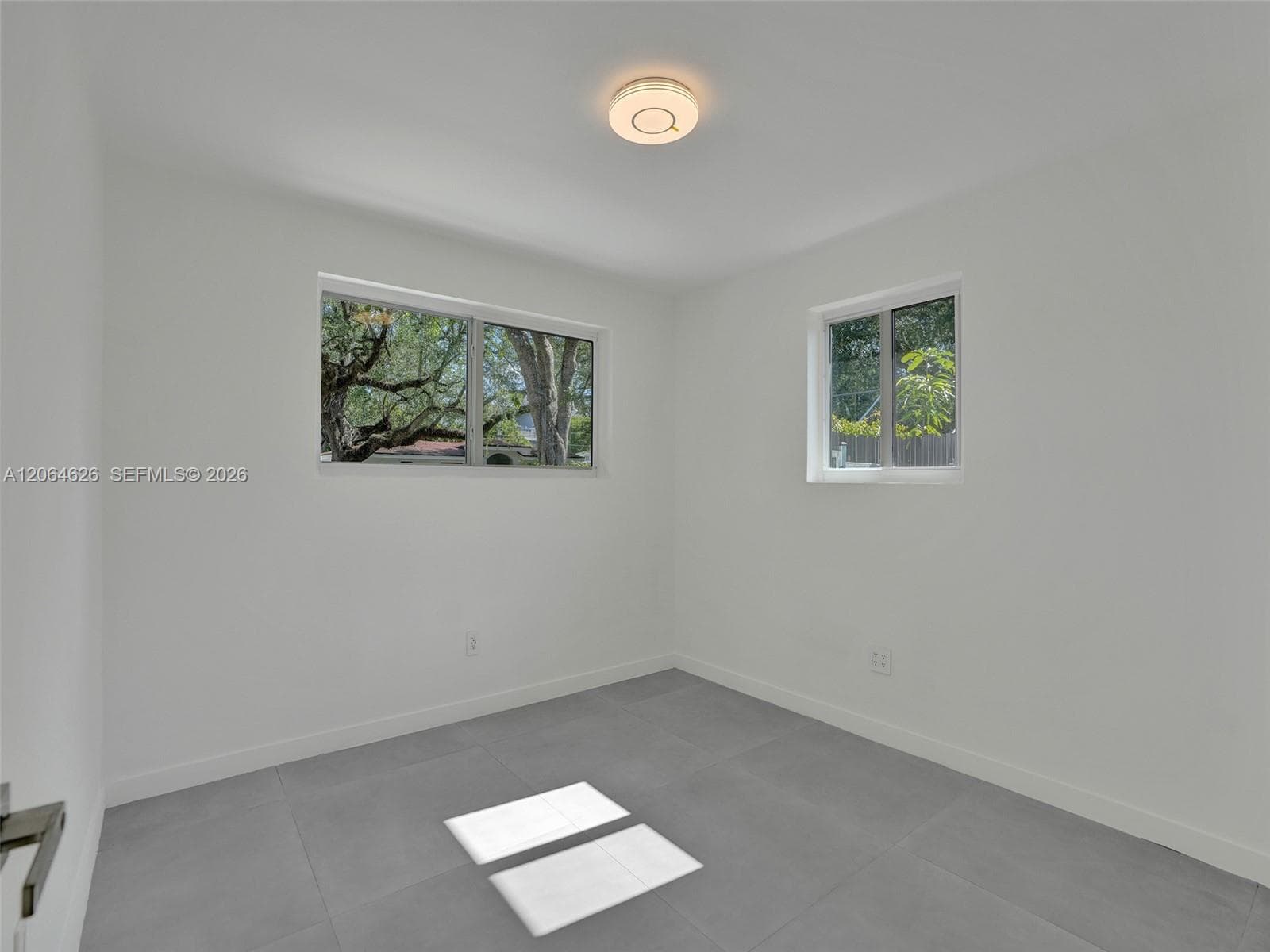 2380 NE 184th Ter photo 42