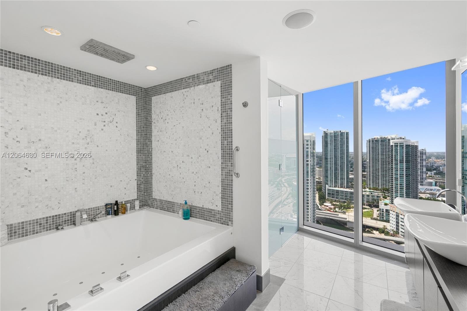 Epic · #3802 in Miami - Photo 47