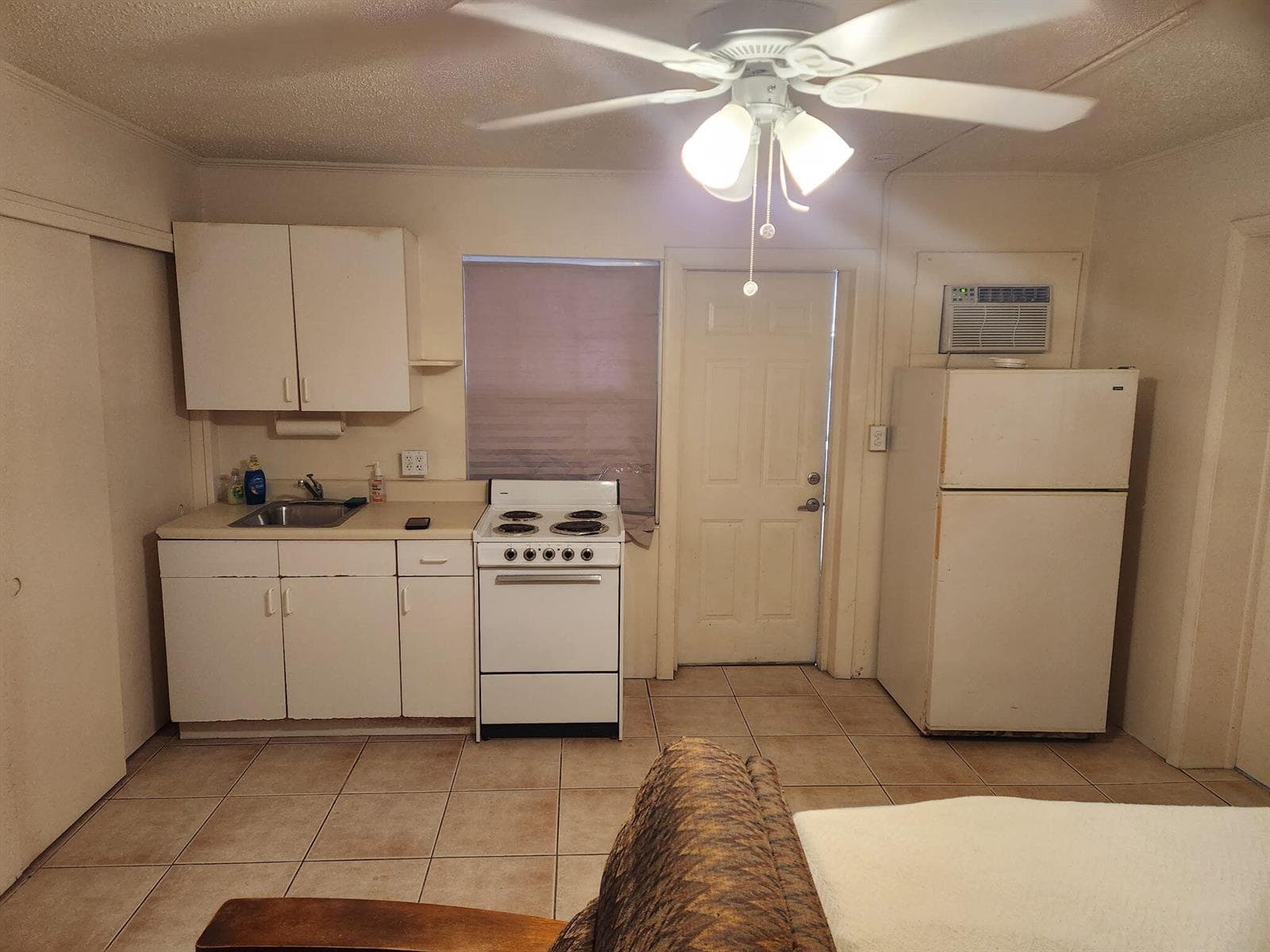 Islamorada Commercial Live-Work Compound