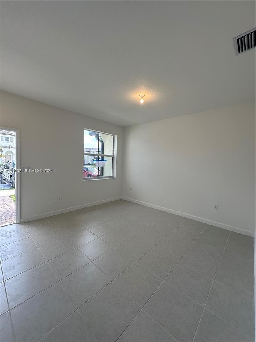 2892 SE 25rd #2892 photo 5
