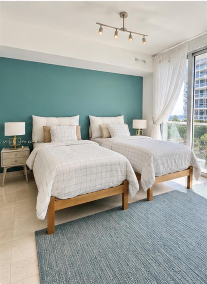 Icon Brickell I · #1609 in Miami - Photo 12