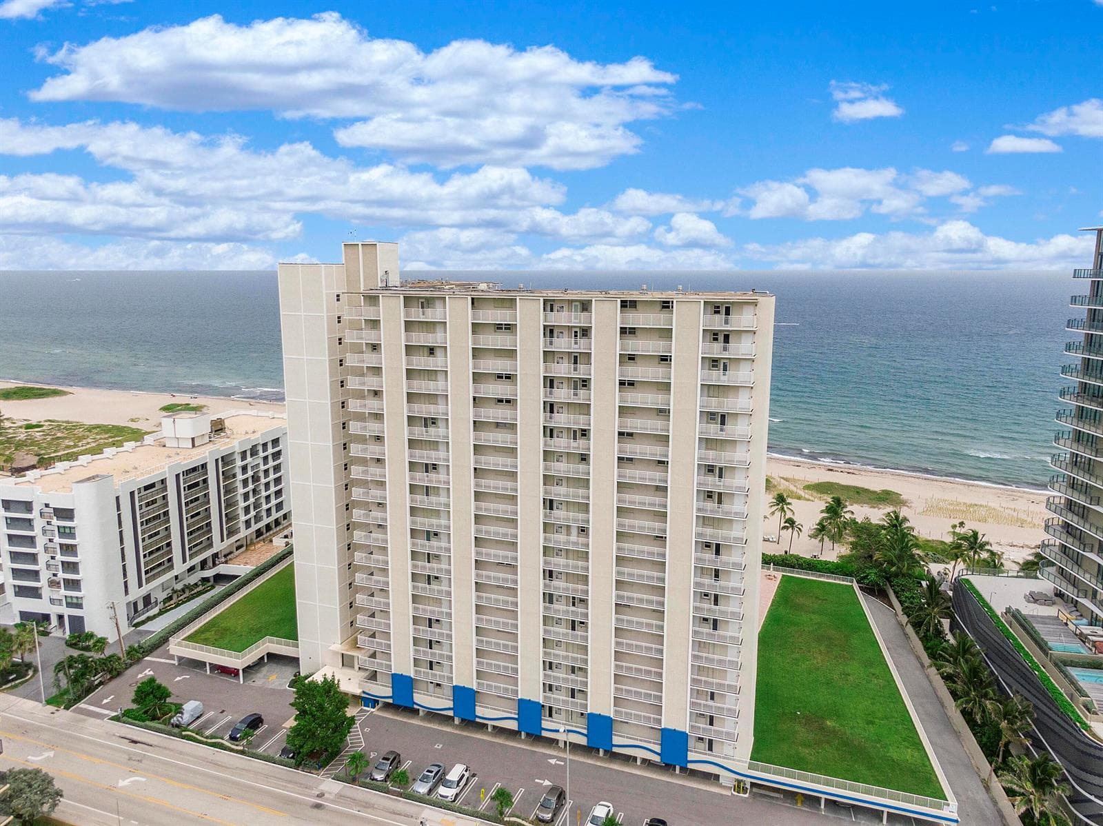 750_N_Ocean_Blvd_U1403_32