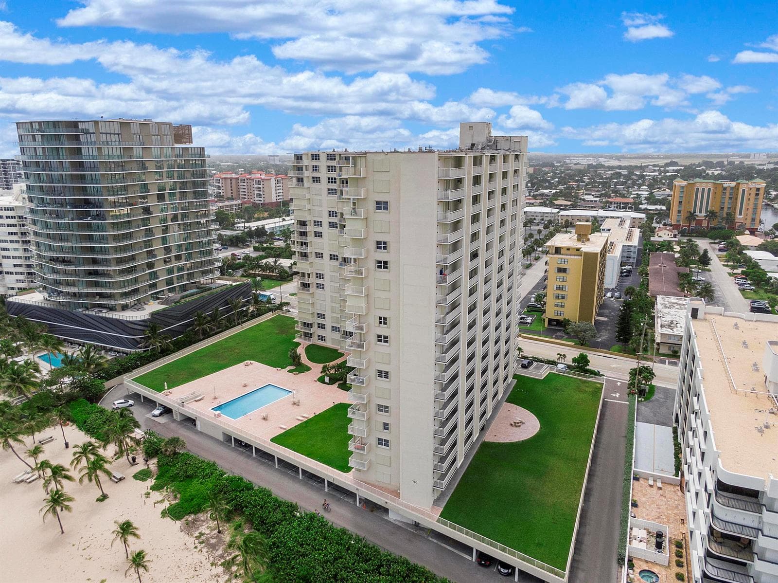 750_N_Ocean_Blvd_U1403_41