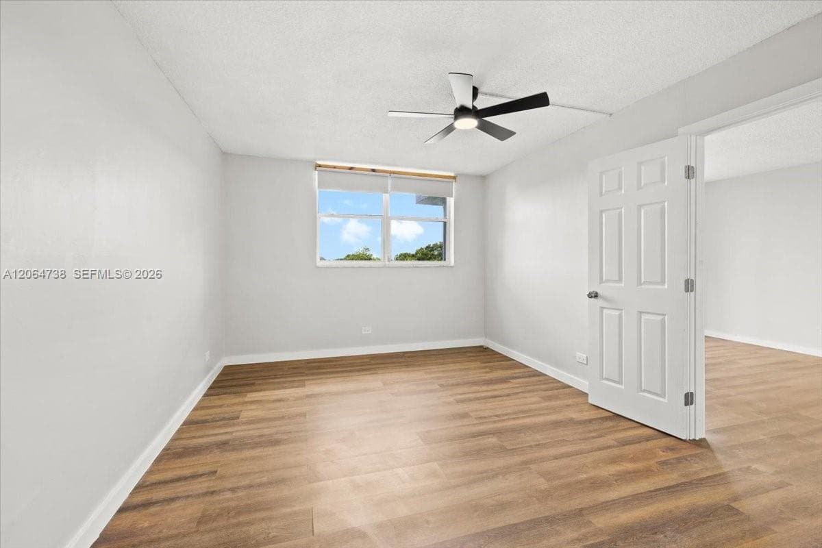 ROYAL OAKS · #414 in Miami - Photo 10